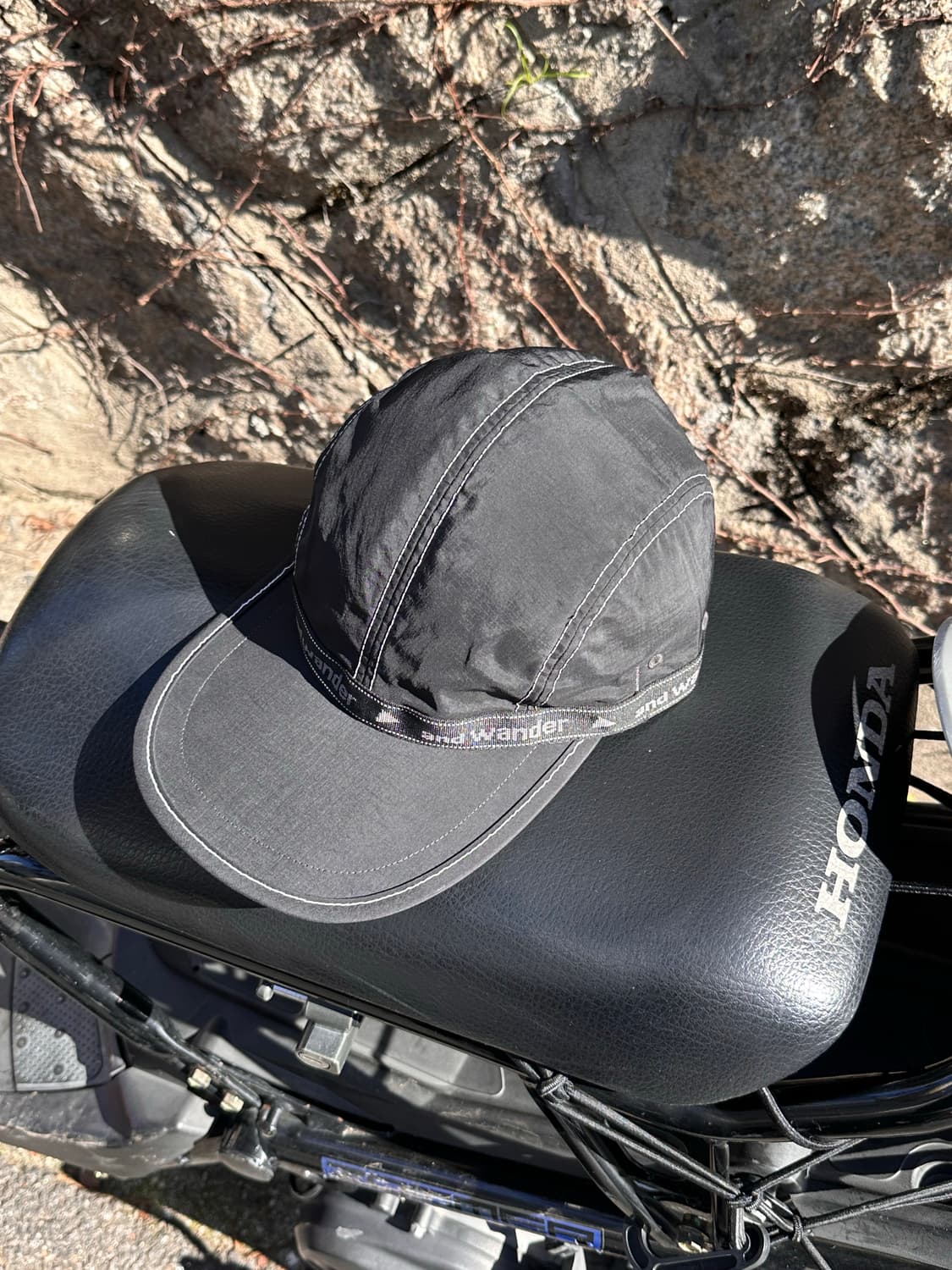 앤드원더 테이프캡 And Wander JQ Tape Cap Black 상품이미지1