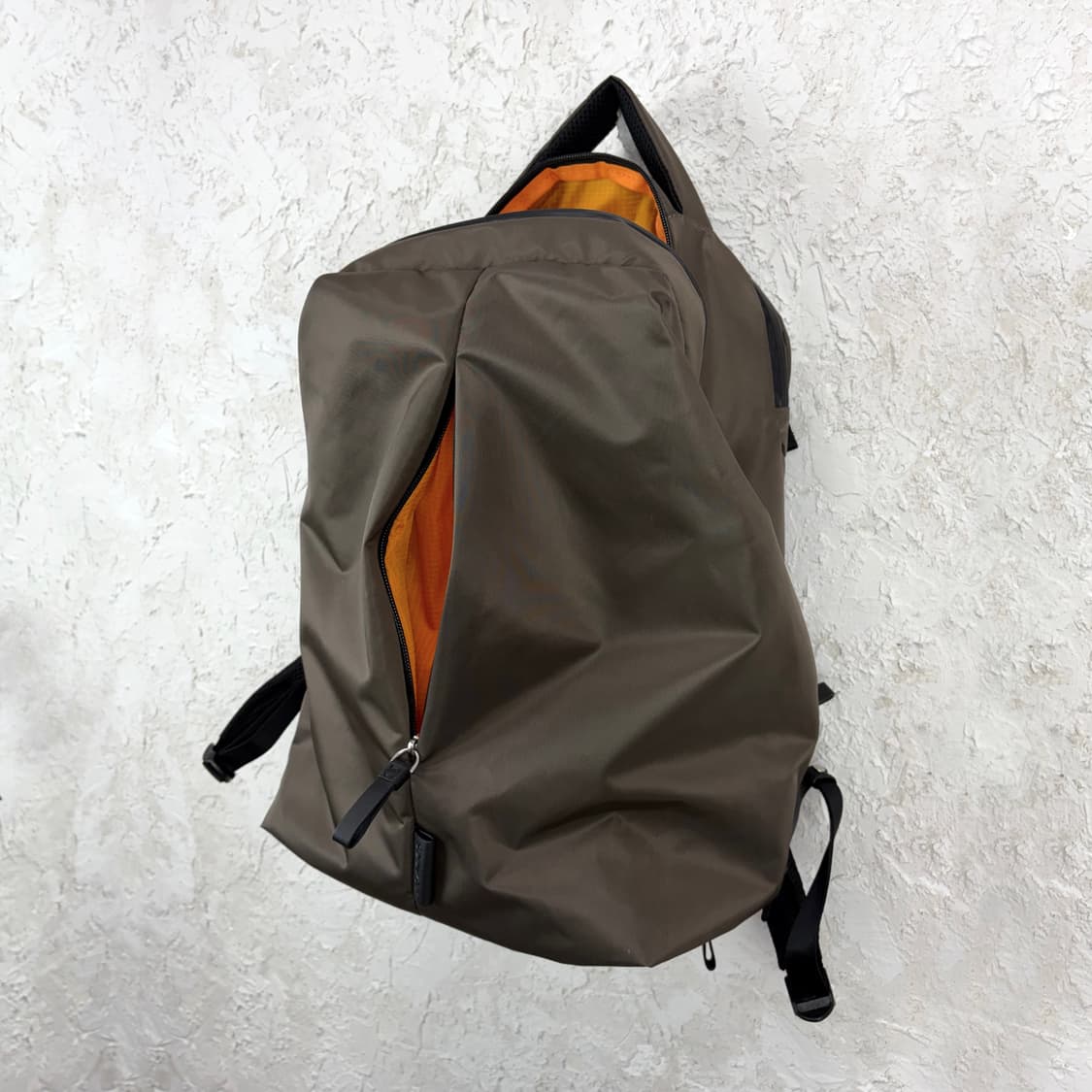 Y'SACCS by 요지 야마모토 3D 멀티 포켓 코듀라 백팩 상품이미지1