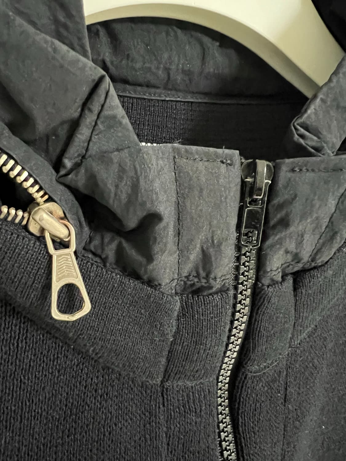 CP컴퍼니 고글후드집업니트 L 100 상품이미지5