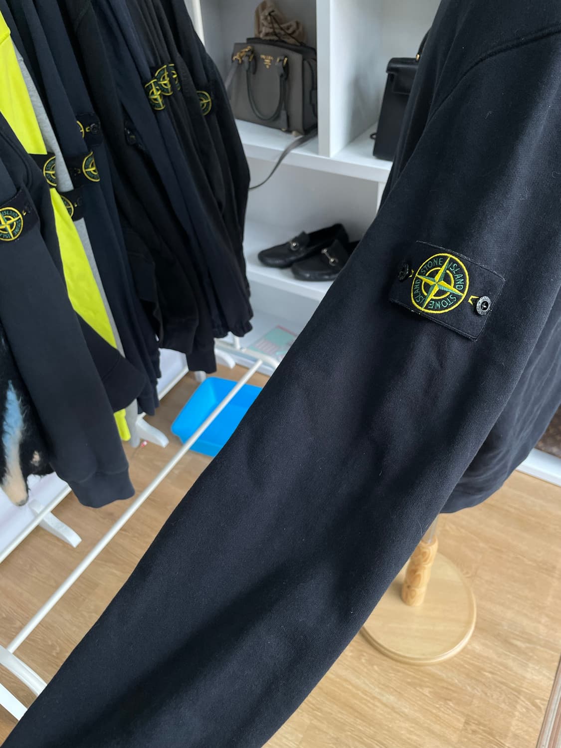 [새상품급,3XL] 스톤아일랜드 블랙 맨투맨 상품이미지3