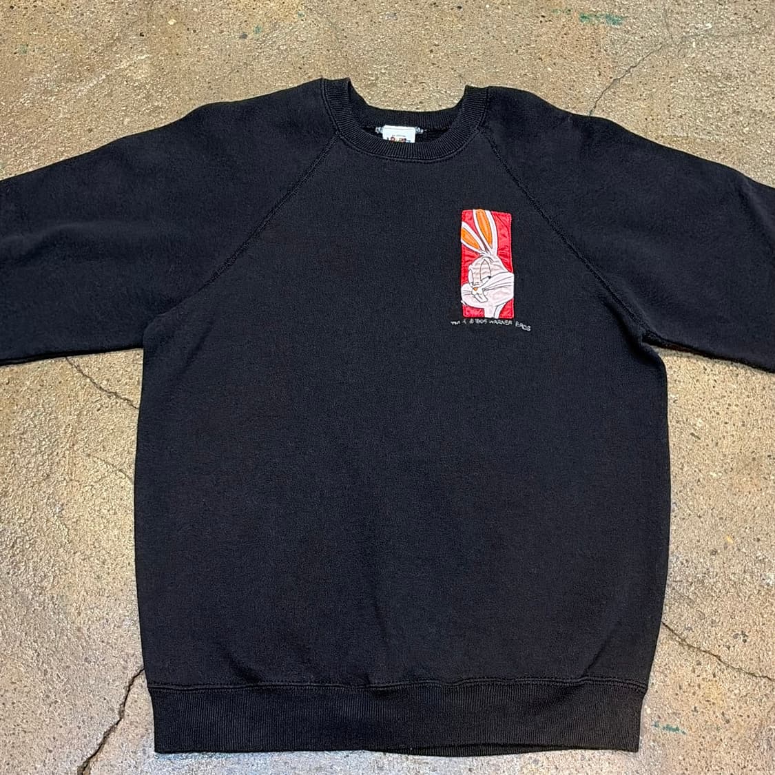 90s Made in USA 미국 빈티지 루니툰즈 벅스버니 정품 맨투맨 상품이미지3