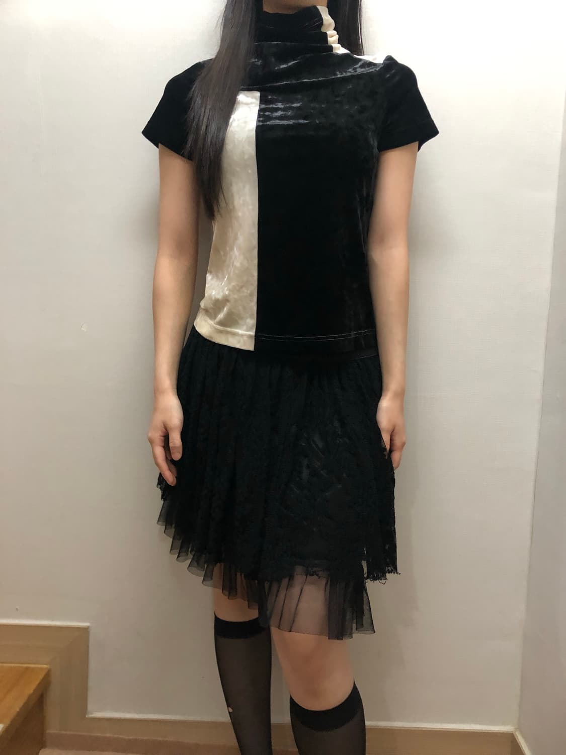 빈티지 블랙 앤 화이트 벨벳 탑 상품이미지6