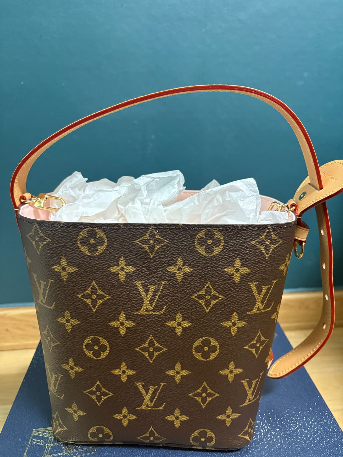 루이비통 올인BB 비너저리 저니 서울 익스클루시브 상품이미지1