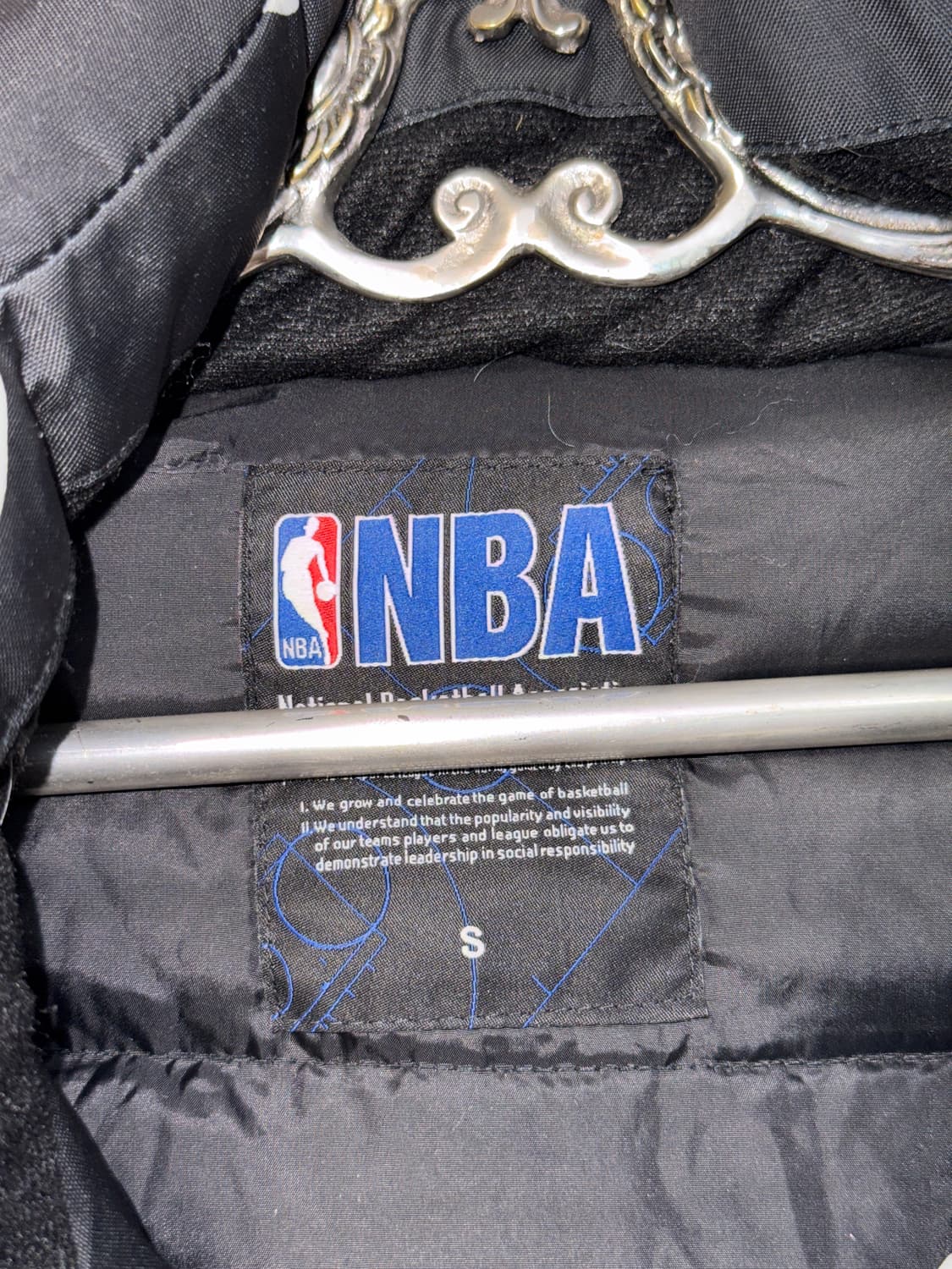 NBA goose down black bear fur hood 패딩 상품이미지5