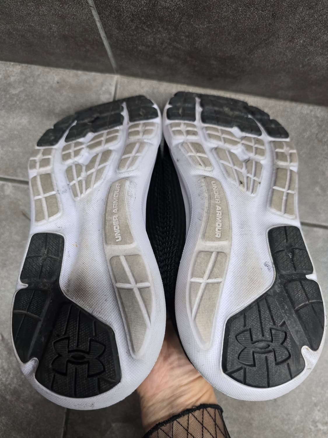 언더아머 런닝화 245 상품이미지5