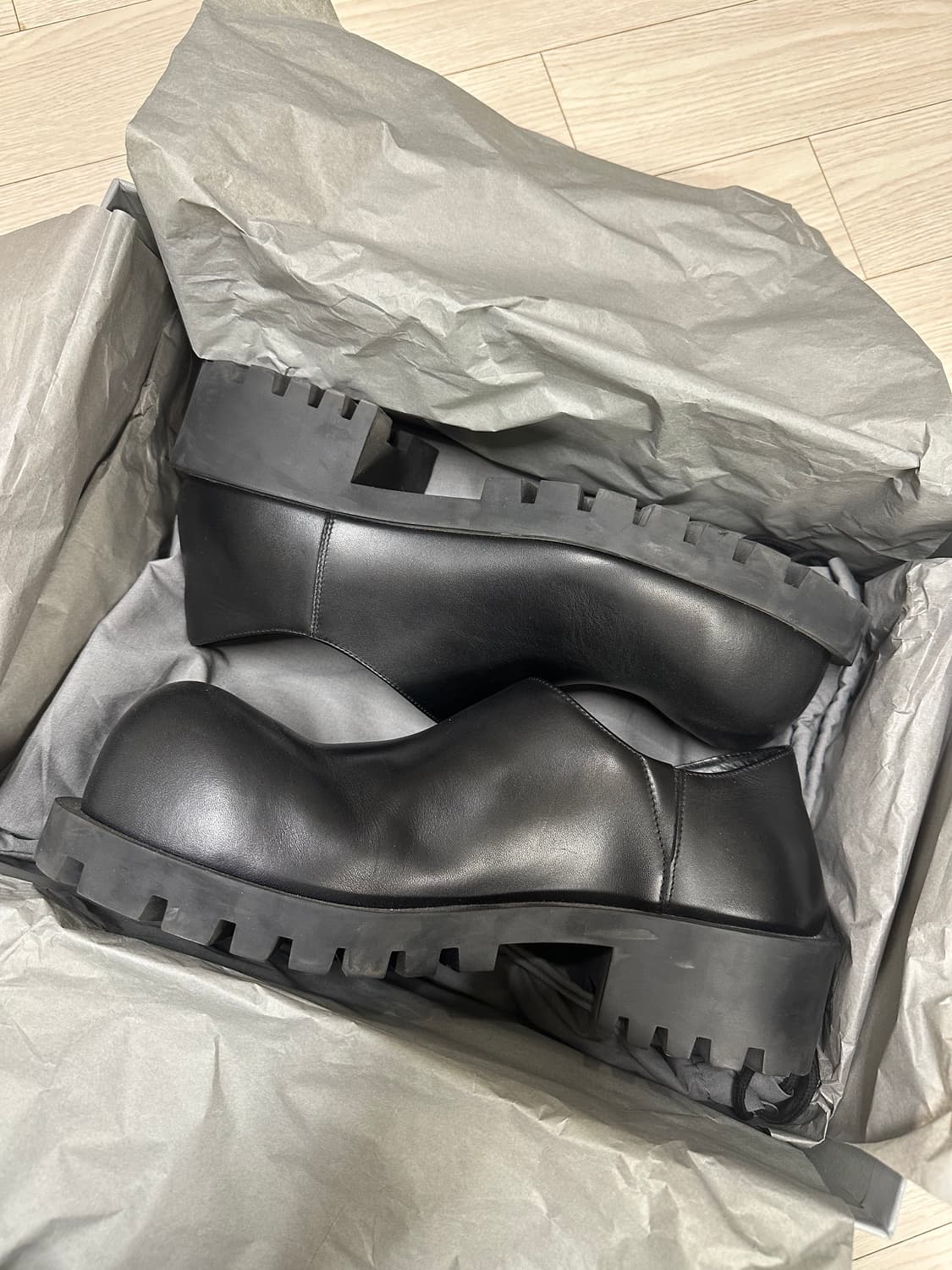 발렌시아가 허머 더비 42 상품이미지3