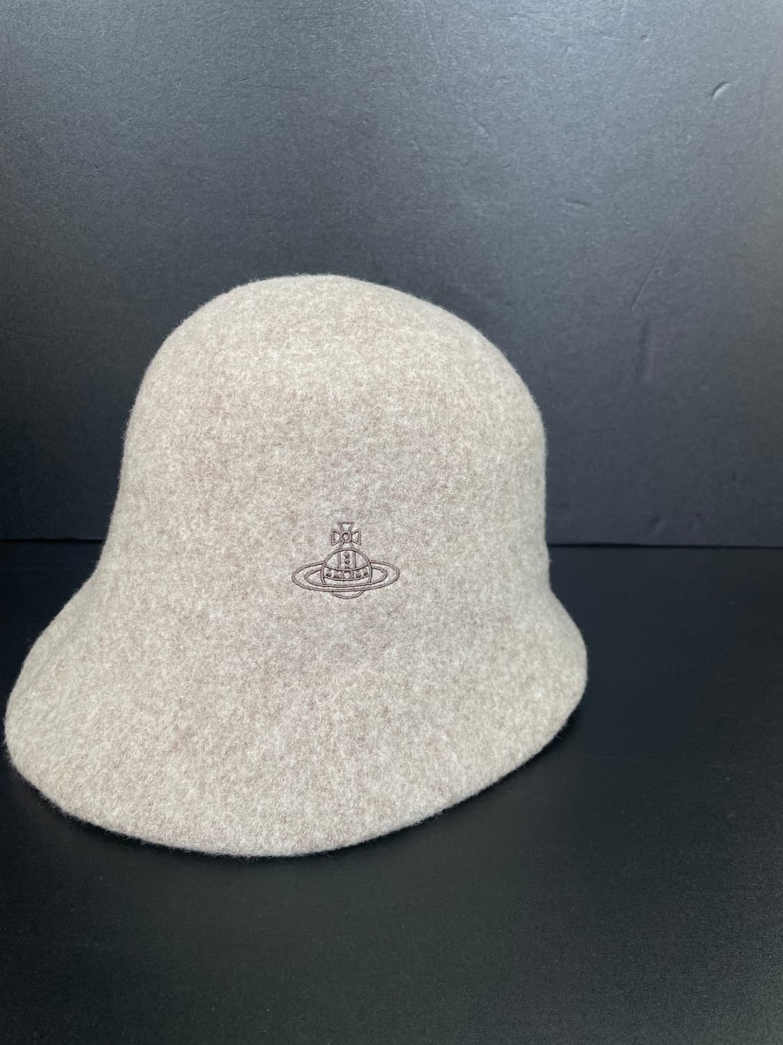 비비안웨스트우드 자수 바스크 크로쉐 울 버킷햇 상품이미지5