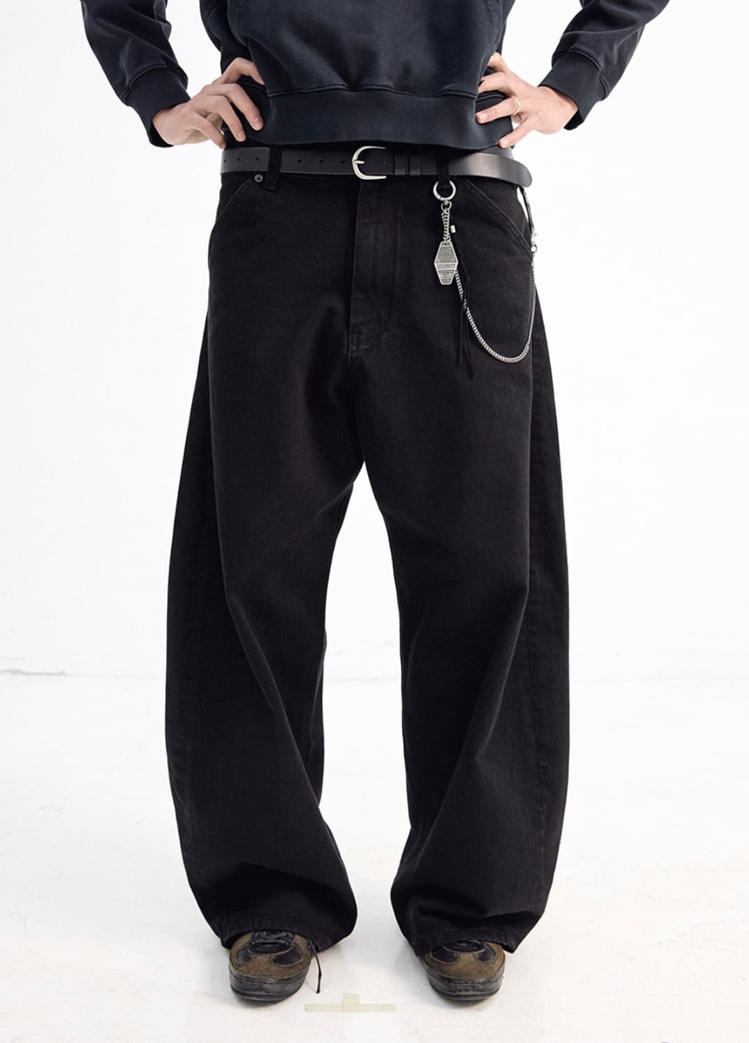 해칭룸 와이드 커브진 제트 블랙 상품이미지1