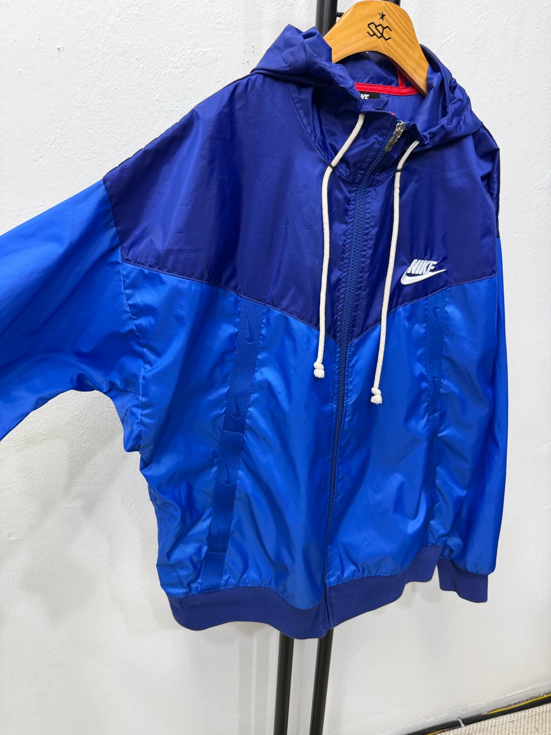 정품) 나이키 남성 바람막이 L 상품이미지2