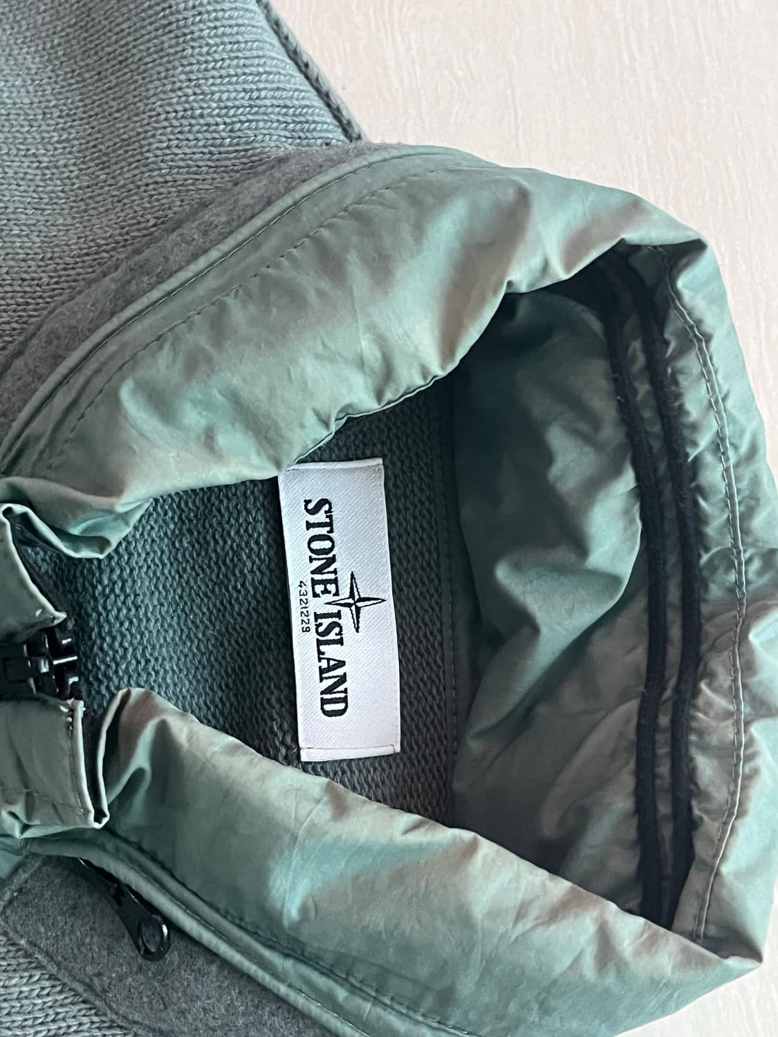 (정품) (급처) (개이쁨) 스톤아일랜드 니트 자켓  상품이미지3