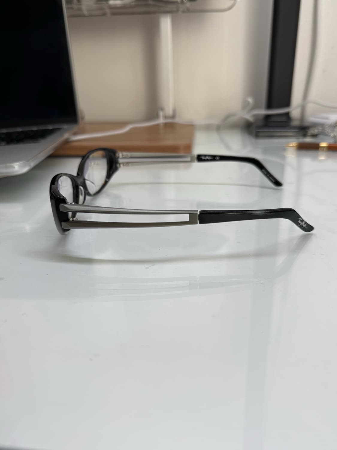티에리뮈글러 안경 상품이미지3