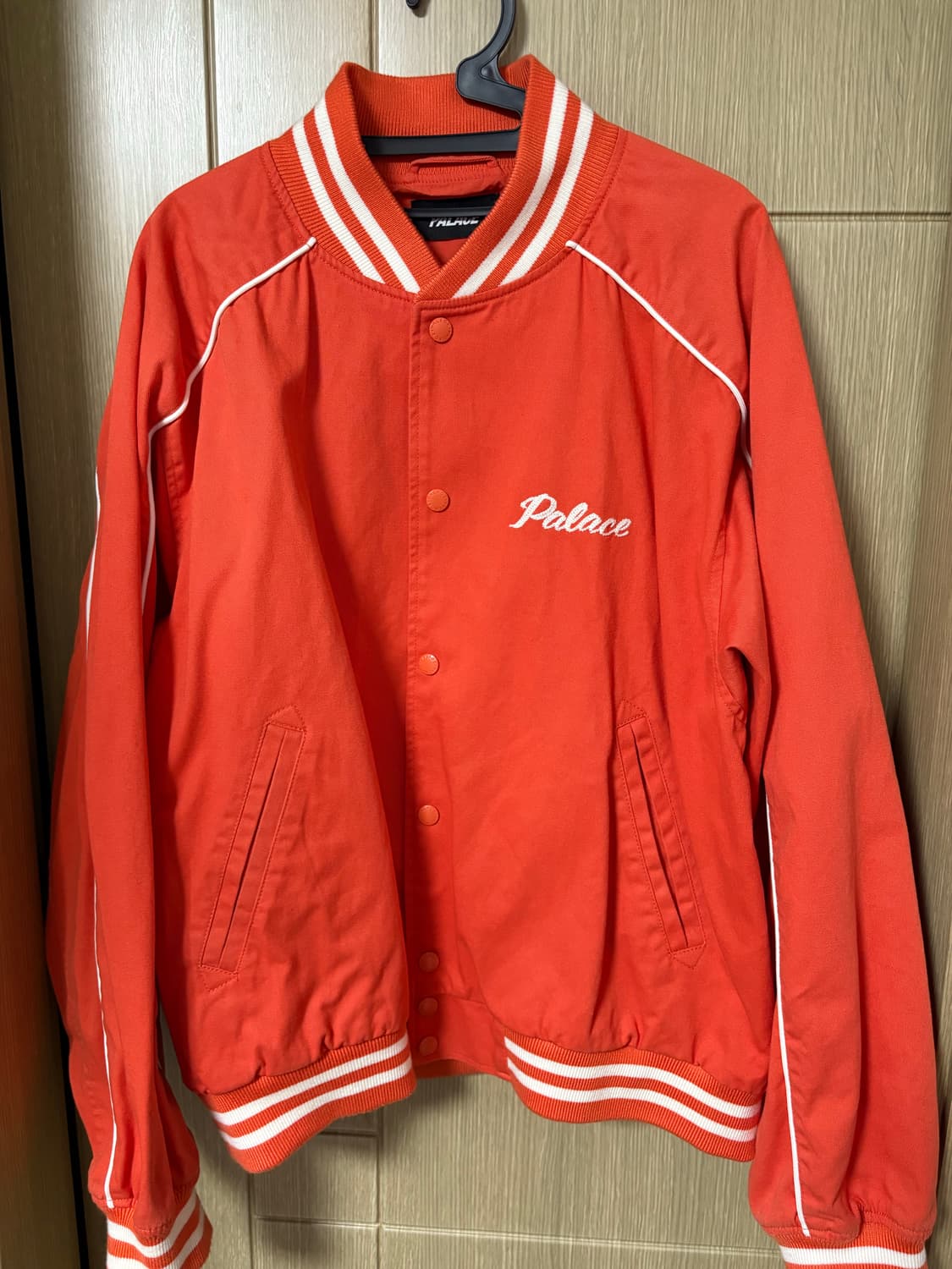 팔라스 바시티 자켓 상품이미지1