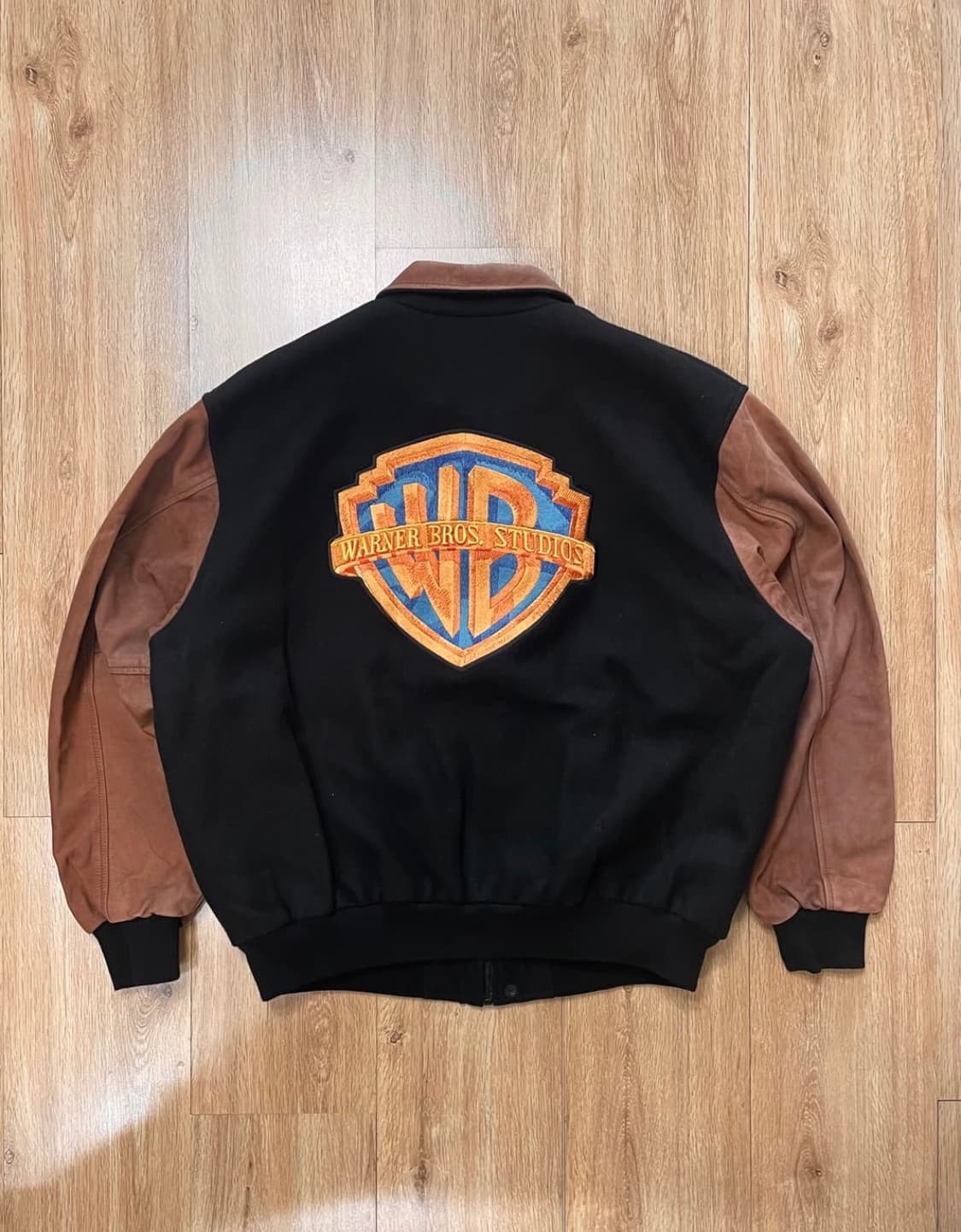 워너브라더스 빈티지 바시티 상품이미지1