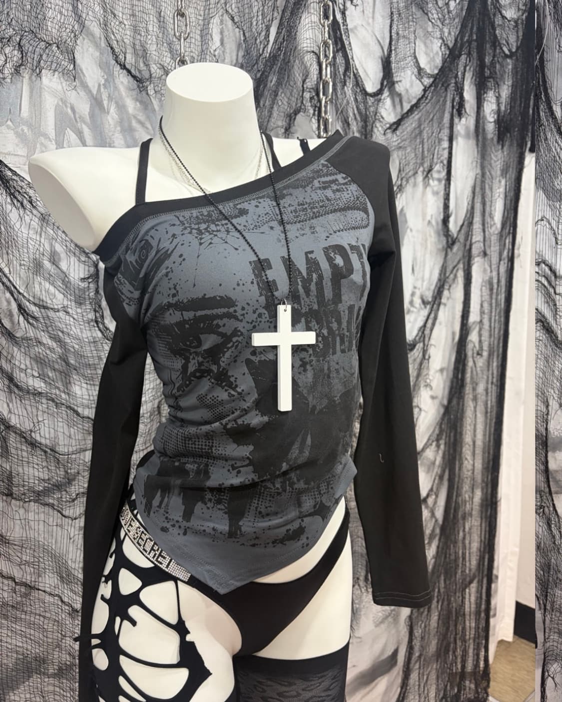 Y2K off-shoulder shirring long sleeve 상품이미지4