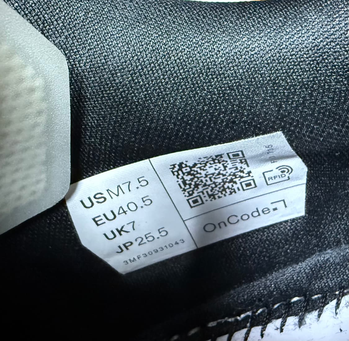 온러닝 파프 클라우드 몬스터 하이퍼 블랙 255 상품이미지8