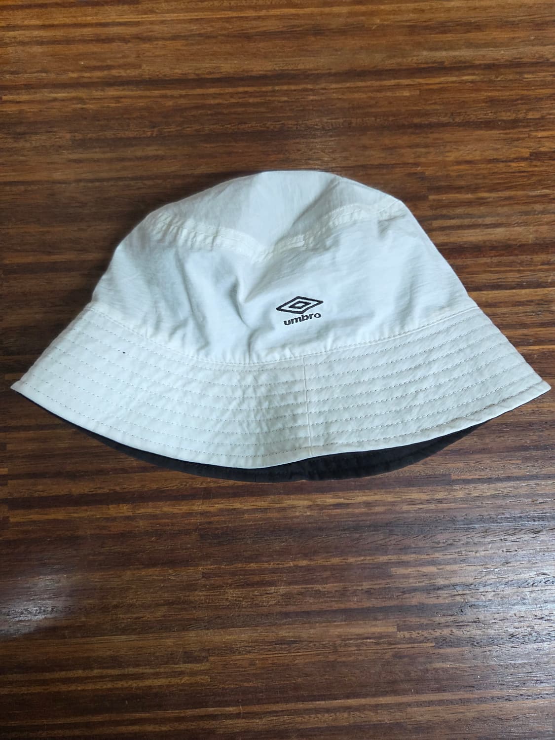 엄브로 리버시블 벙거지 버킷햇 xl 상품이미지1