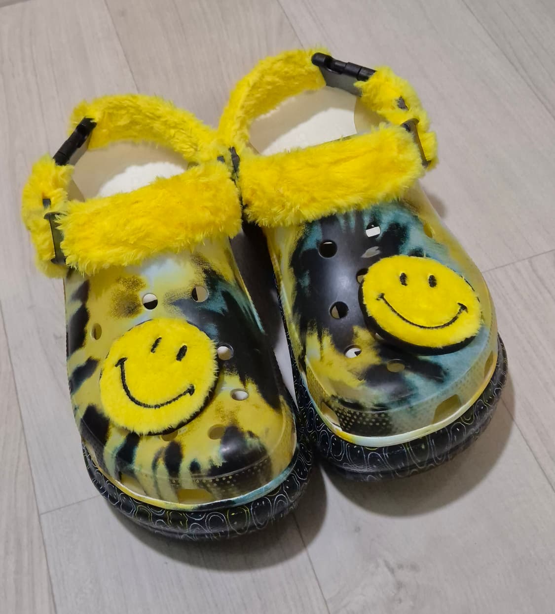 갤러리아 판매 정품 스마일리 크록스 상품이미지4