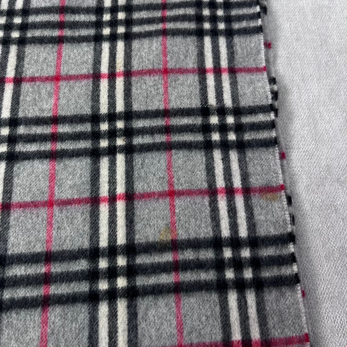 버버리 노바체크 캐시미어 머플러  상품이미지5