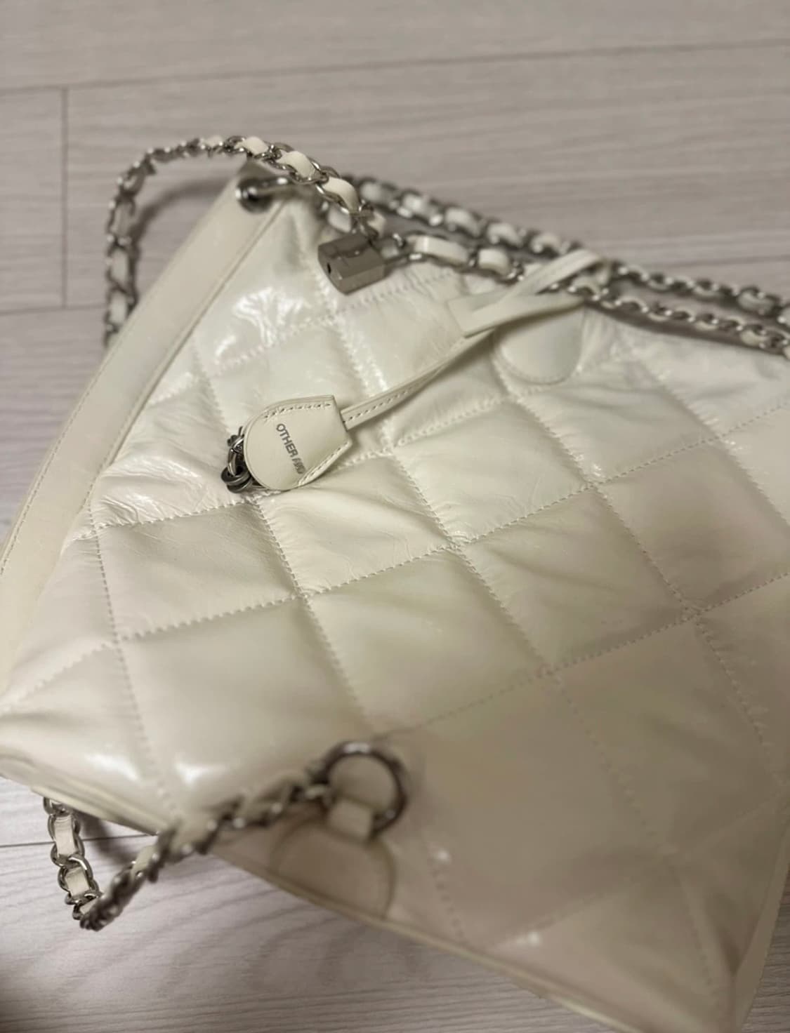 아더앤드 퀼팅 카마백 오프화이트 카르마 상품이미지3