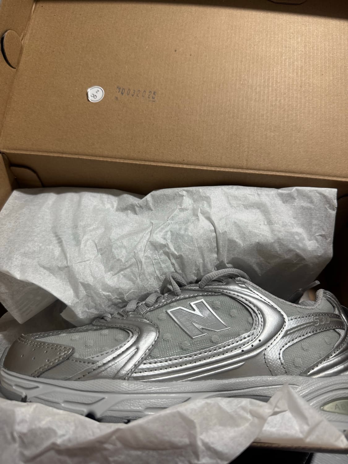 [새상품] size 230 뉴발란스 530 레인클라우드 실버 메탈릭 상품이미지3