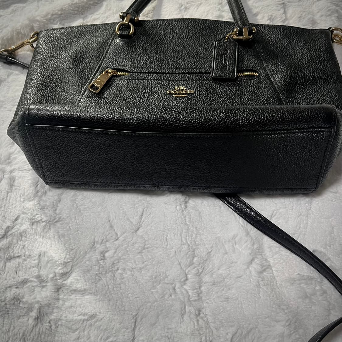 Coach 블랙 골드 가죽 크로스백 금장 갸루 상품이미지5