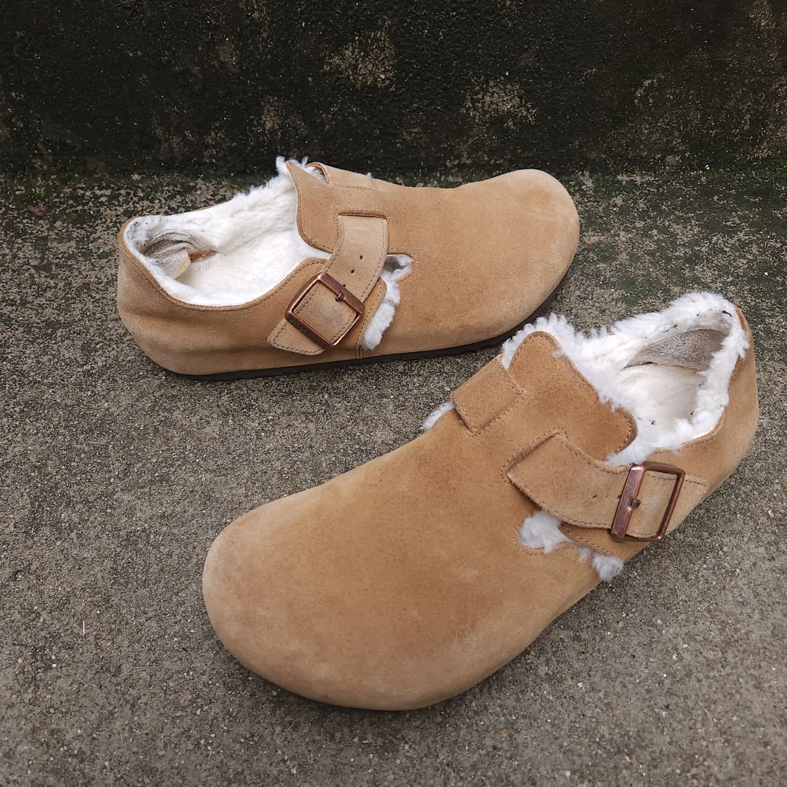 [42] BIRKENSTOCK 런던 시어링스웨이드 가죽 - 다크 티 상품이미지5