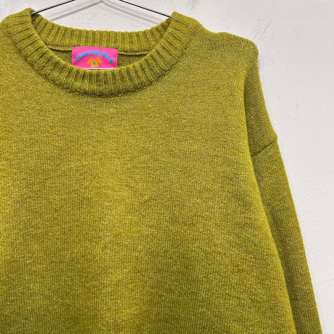 코모니노즈 니트웨어 울부클 라운드 니트 상품이미지1