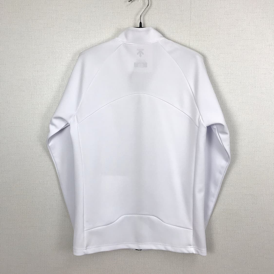 데상트 트레이닝 집업 자켓 남성95 상품이미지9