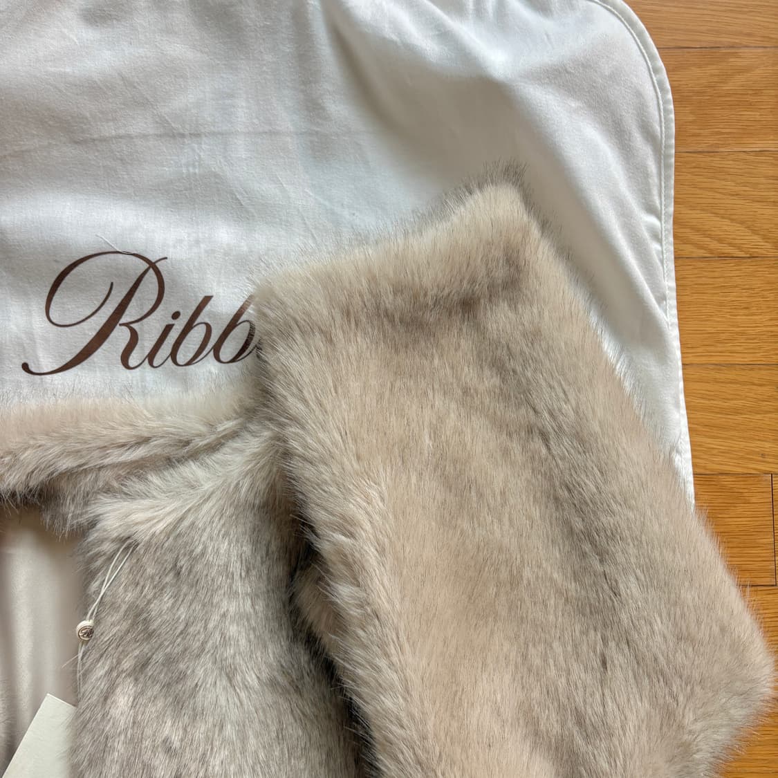 리본빛 Jade Fur Coat - Ivory 상품이미지7