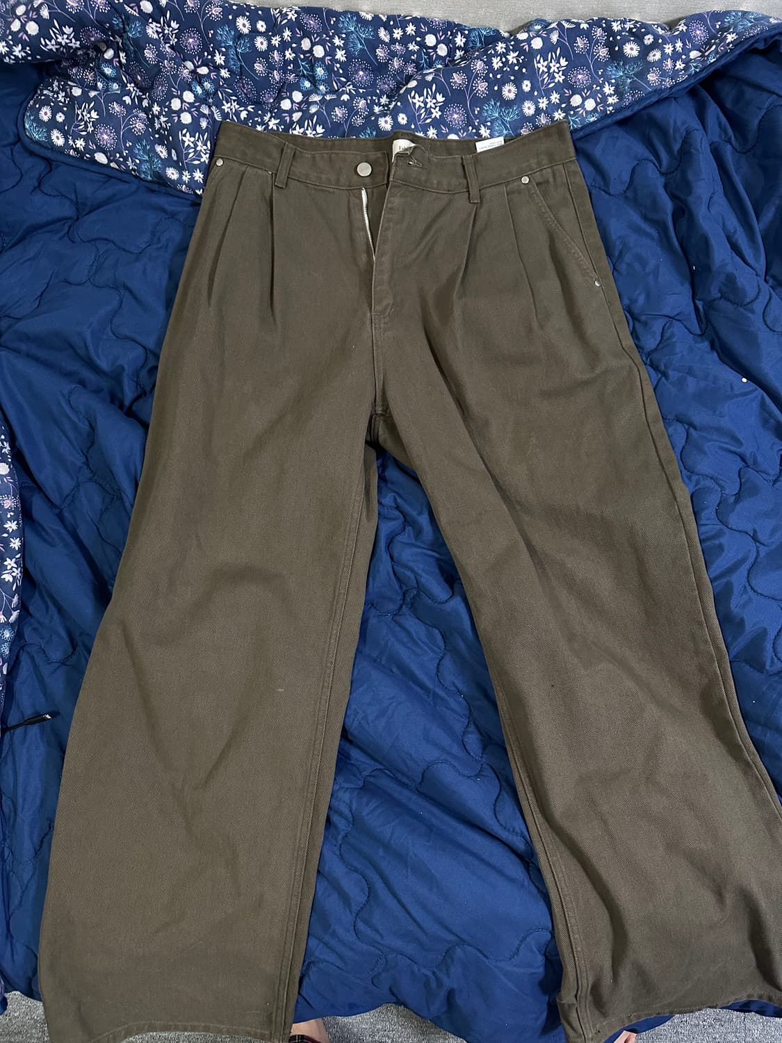 파브레가 프렌치 치노 투턱 팬츠(카키브라운) 상품이미지2