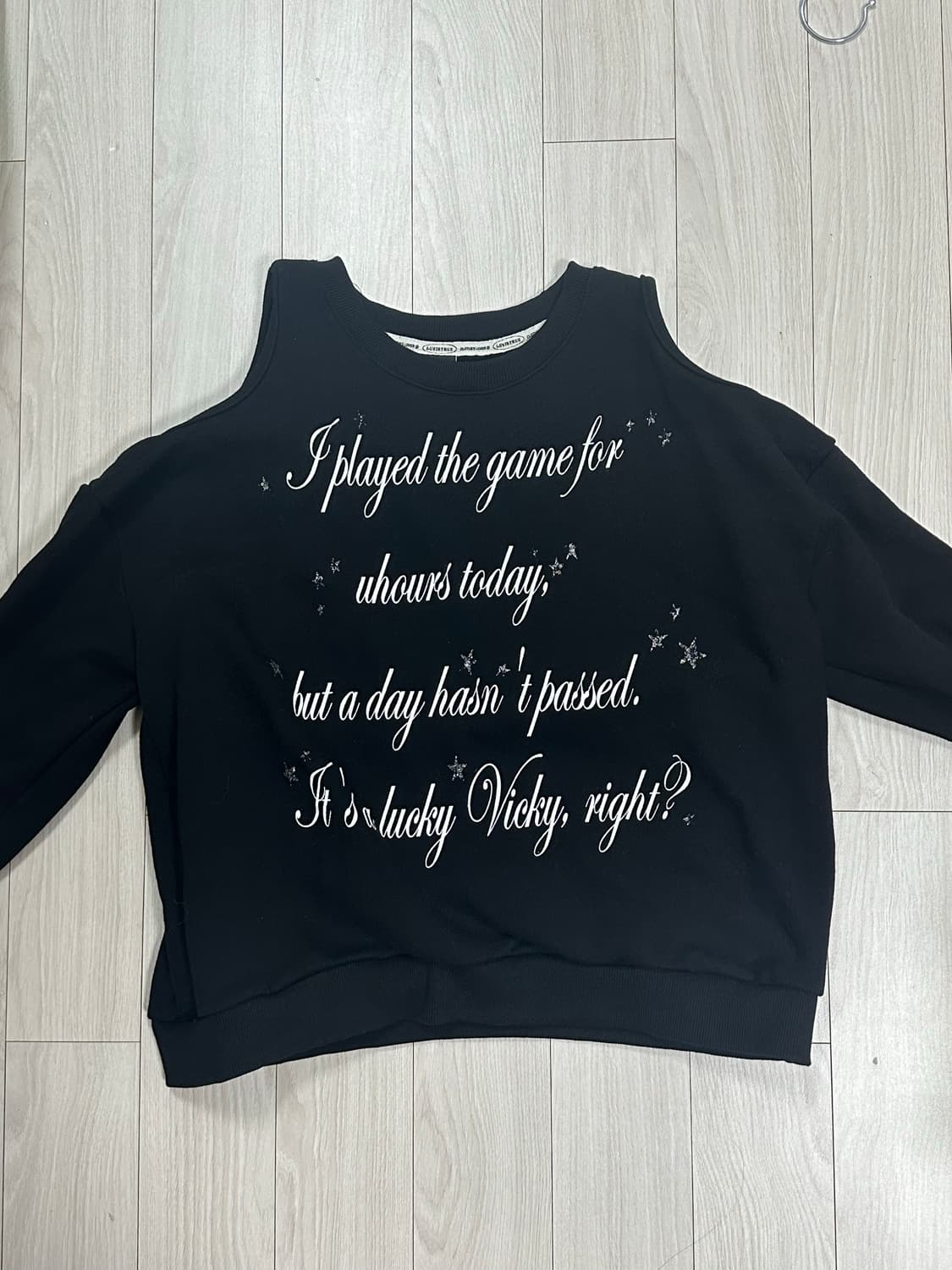 러브이즈트루 오프숄더 맨투맨 상품이미지4