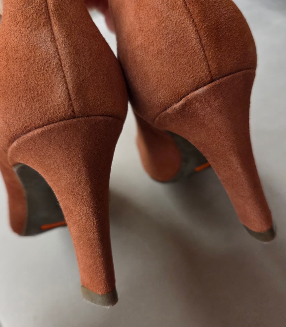 락포트 토탈모션 스웨이드 펌프스 힐 상품이미지7