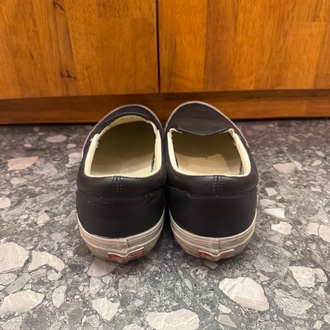 VANS Classic Slip-On Leather Black/White 상품이미지3