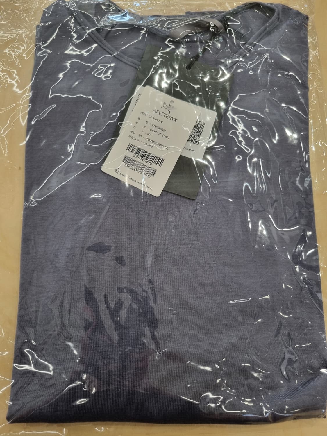 원가 31만(새제품)아크테릭스 상위 브랜드 베일런스 Veilance 긴팔 상품이미지2