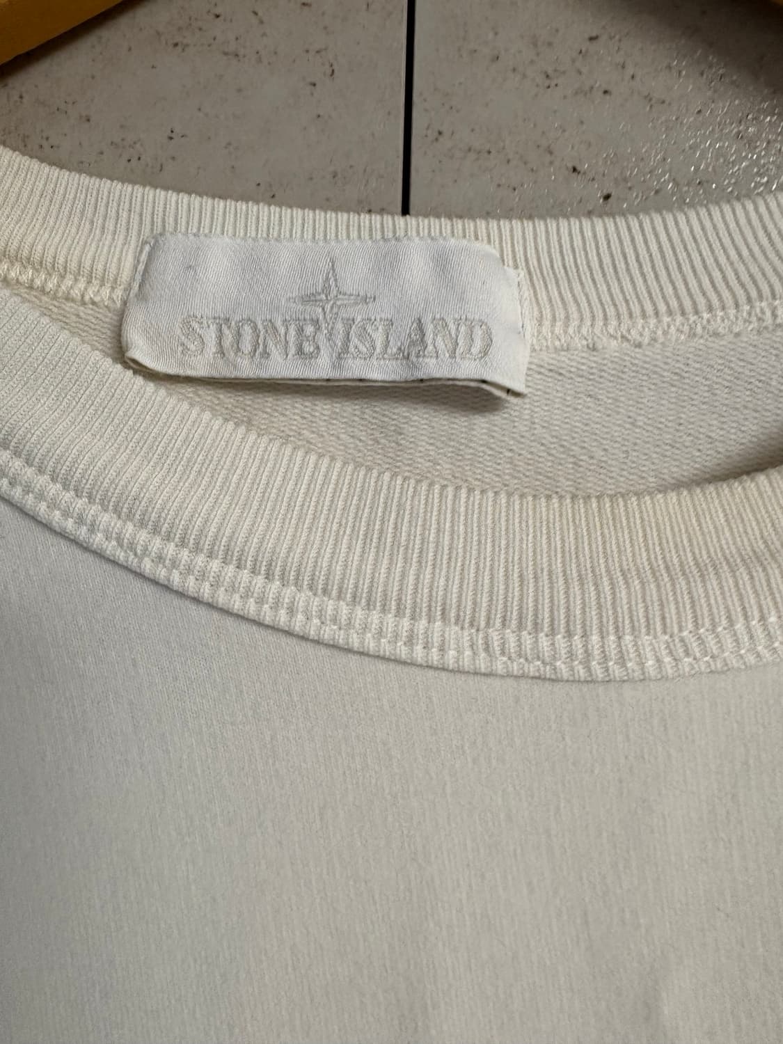 스톤아일랜드 백화점판 고스트피스 포켓 맨투맨 상품이미지2