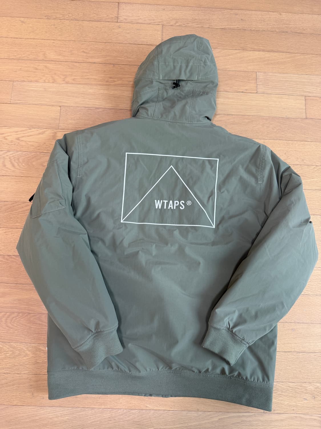 [L] 반스 볼트 x WTAPS 더블탭스 MTE 자켓 스모키 올리브 상품이미지10