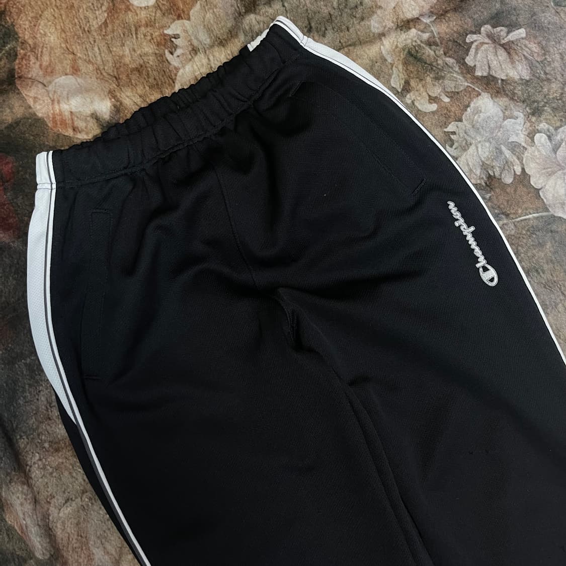 챔피온 빈티지 스몰로고 화이트사이드라인 블랙트랙팬츠 M 상품이미지2