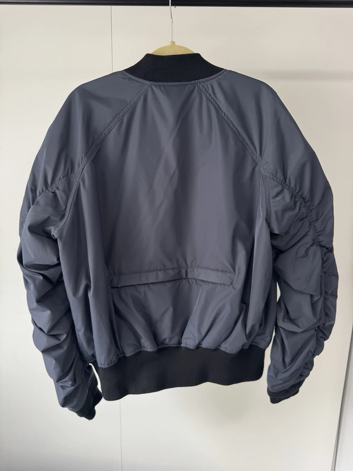 에센셜 X 팍선 랙글런 봄버 재킷 상품이미지9