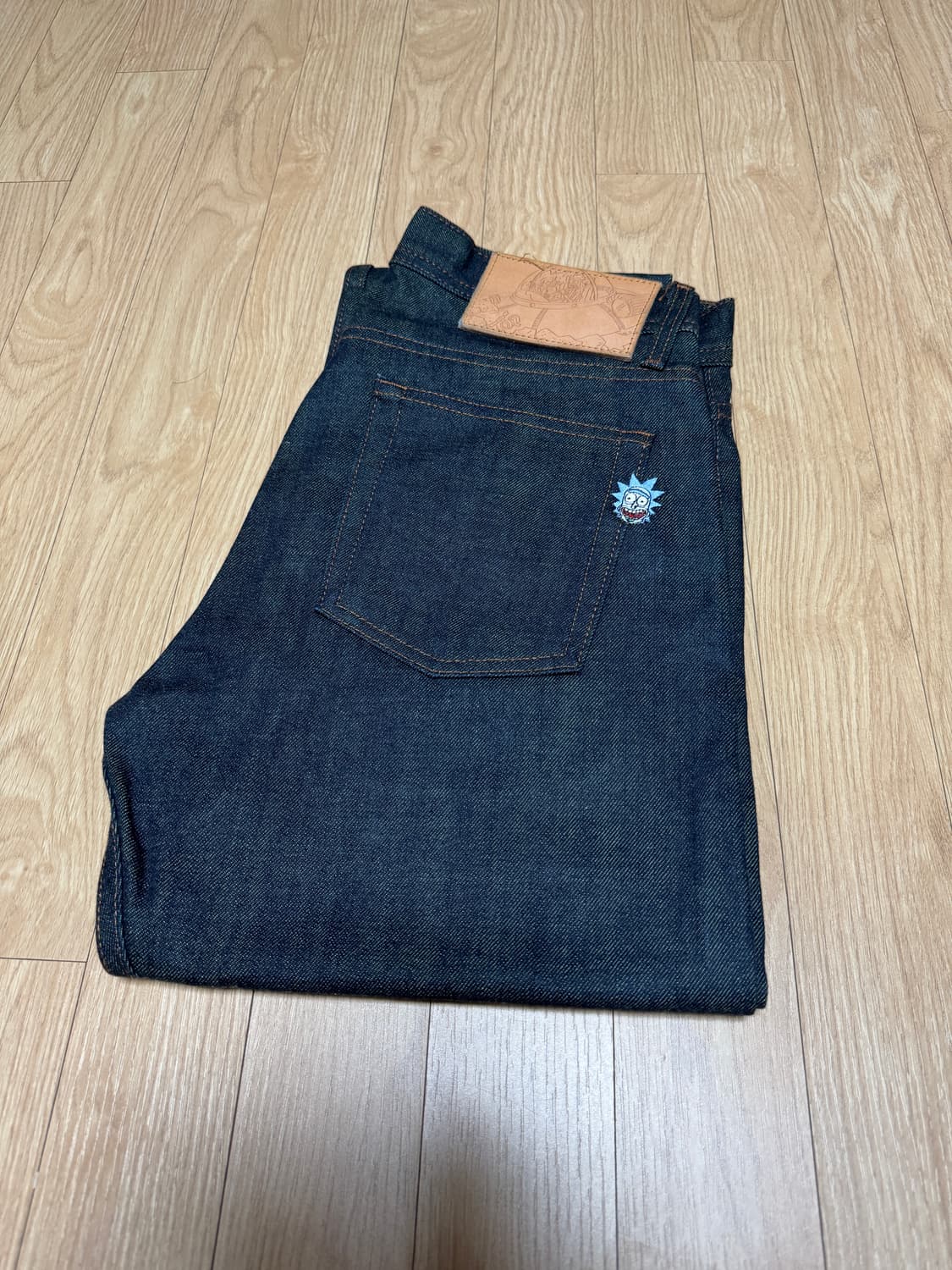 네이키드앤 페이머스 X 릭앤모티 상품이미지1