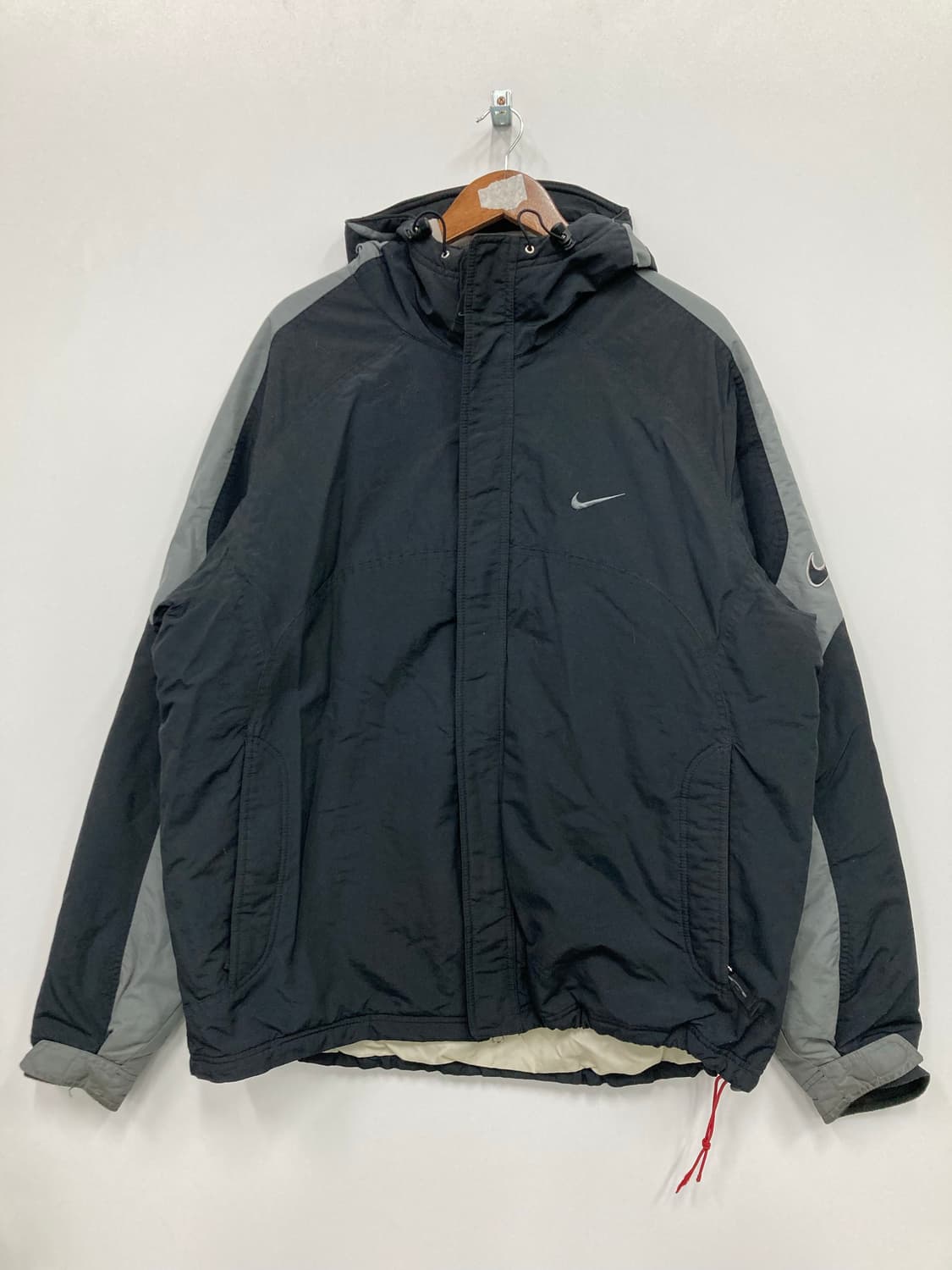 나이키 후드 바람막이 상품이미지1