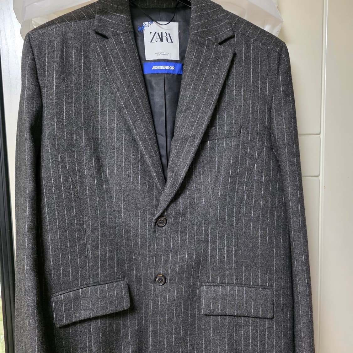 자라 x 아더에러 스트라이프 오버사이즈 블레이저 그레이 상품이미지3