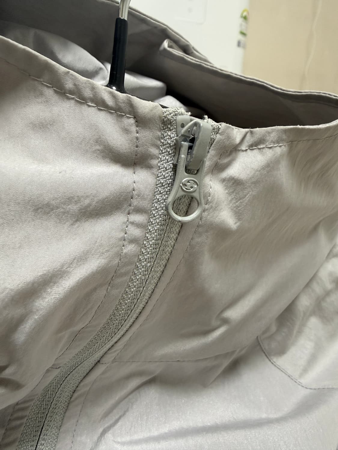 산산기어 바람막이 지퍼 자켓 라이트 그레이 22ss 상품이미지4