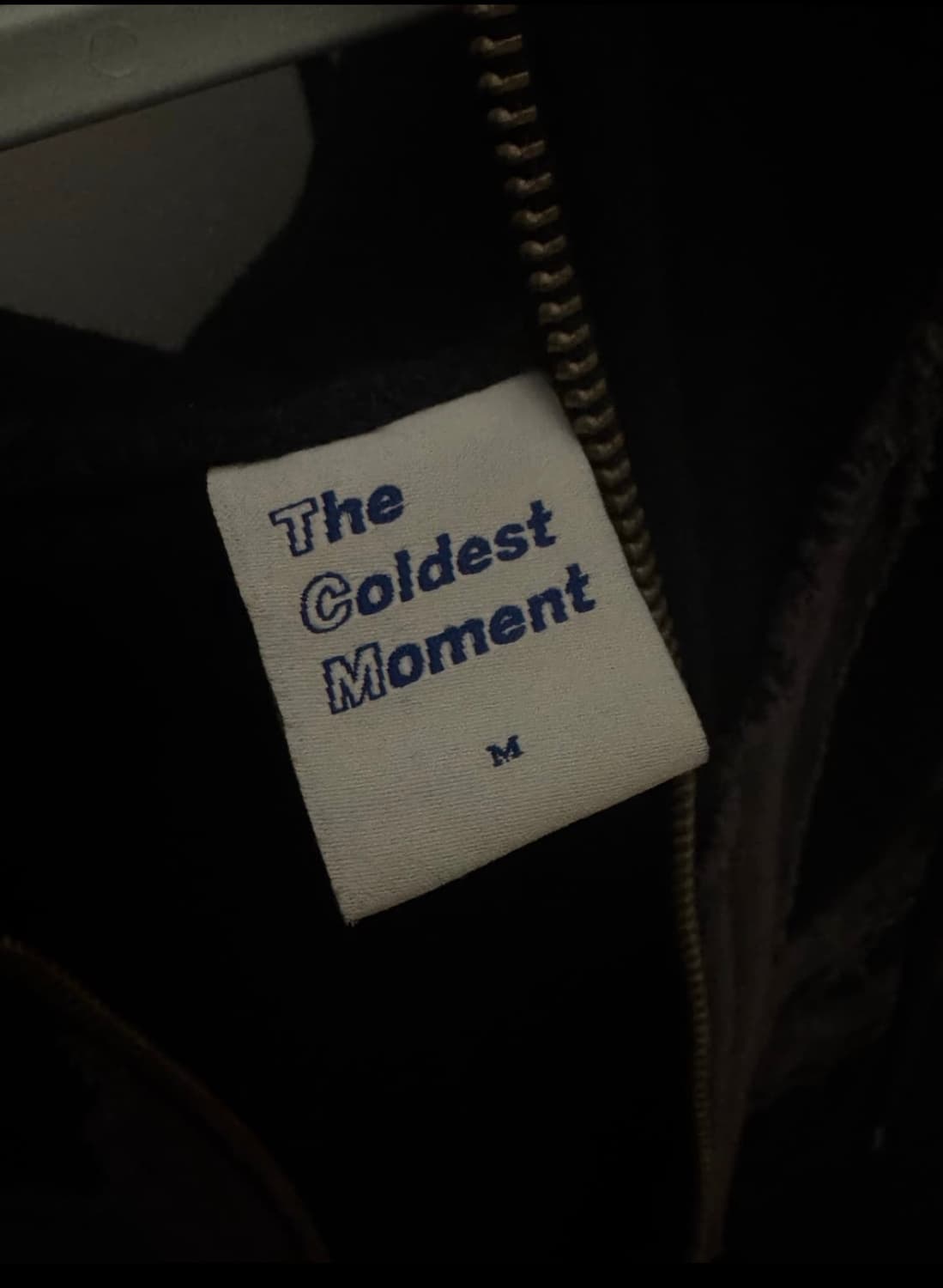 더콜디스트모먼트 후드집업 상품이미지2