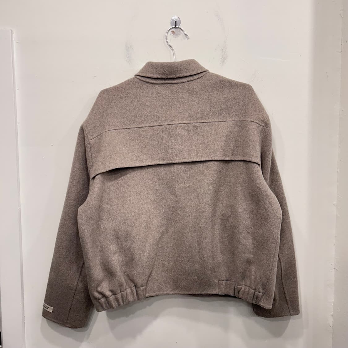 엔더슨 핸드메이드 울 카라 집업 미니멀 자켓 상품이미지5