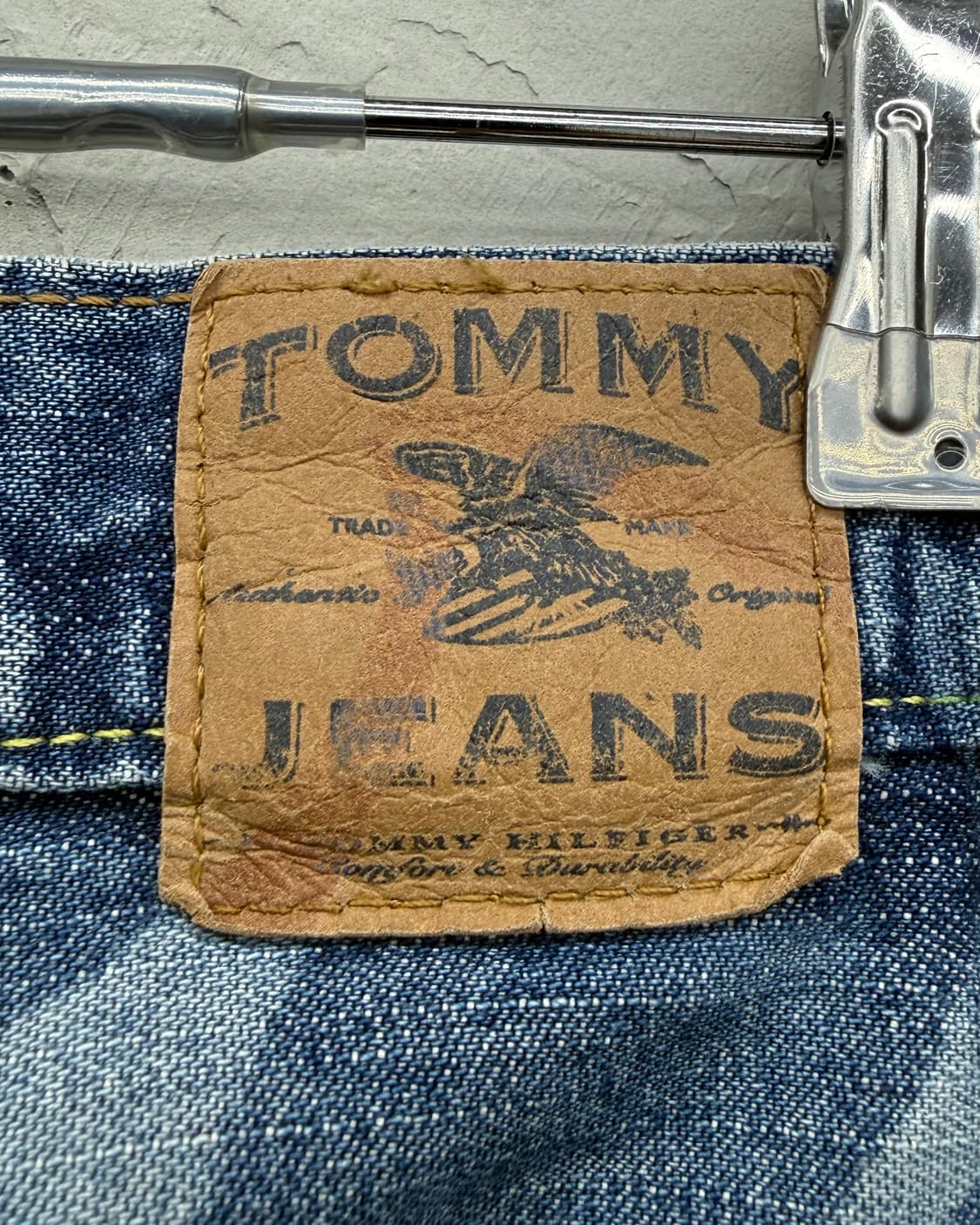 타미힐피거 프린티드 세미 플레어 데님 팬츠 상품이미지10