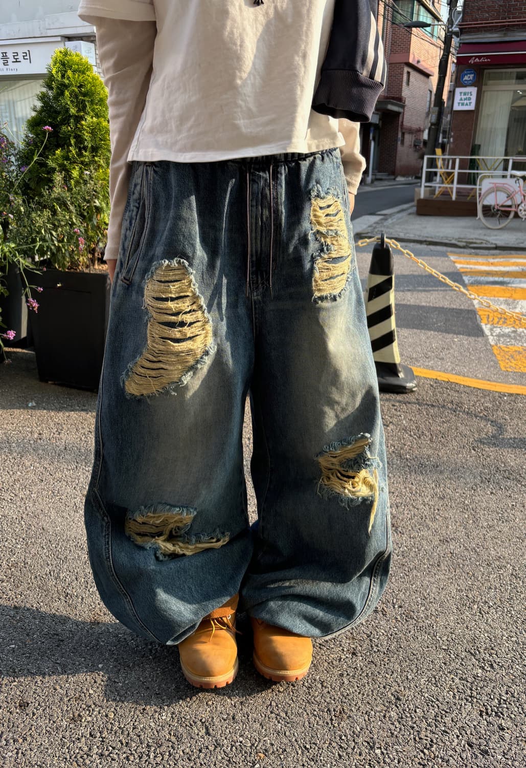 Juun.J 디스트로이드 데님 와이드팬츠 48 상품이미지3