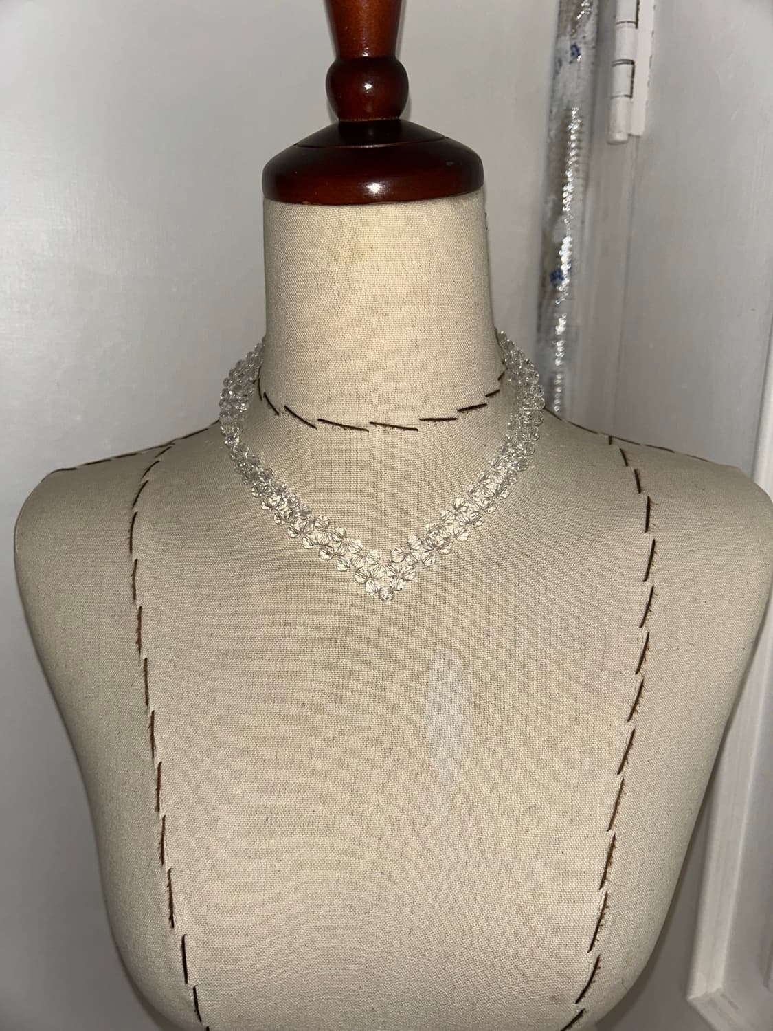 Vintage Crystal V-Line Choker 상품이미지2