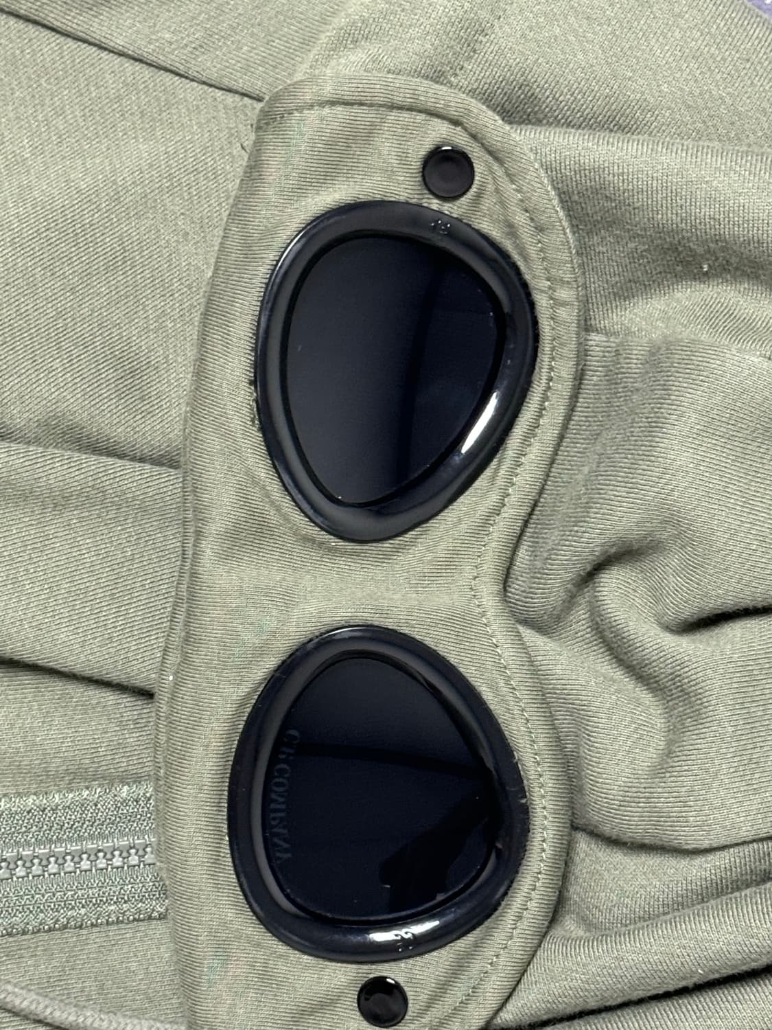 Cp컴퍼니 고글 후드집업 상품이미지4