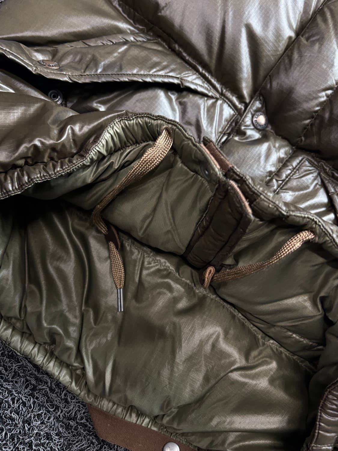 폴로 랄프로렌 가죽패치로고 글로시 다운 푸퍼 베스트 3624 상품이미지3