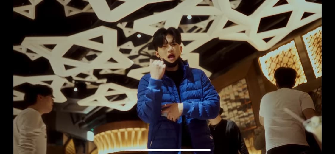 몽클레어 경량패딩 블루 상품이미지3